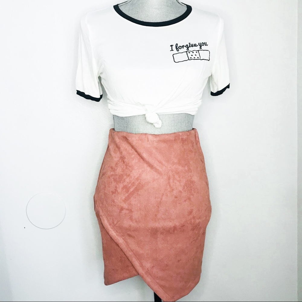 NWT SEEK the label rose pink faux suede skIrt